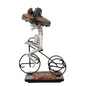 Ciclista catrina - tradycyjna figura La Catrina na rowerze