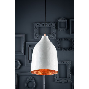 Trompeta blanca - lampa miedziana z białą patyną